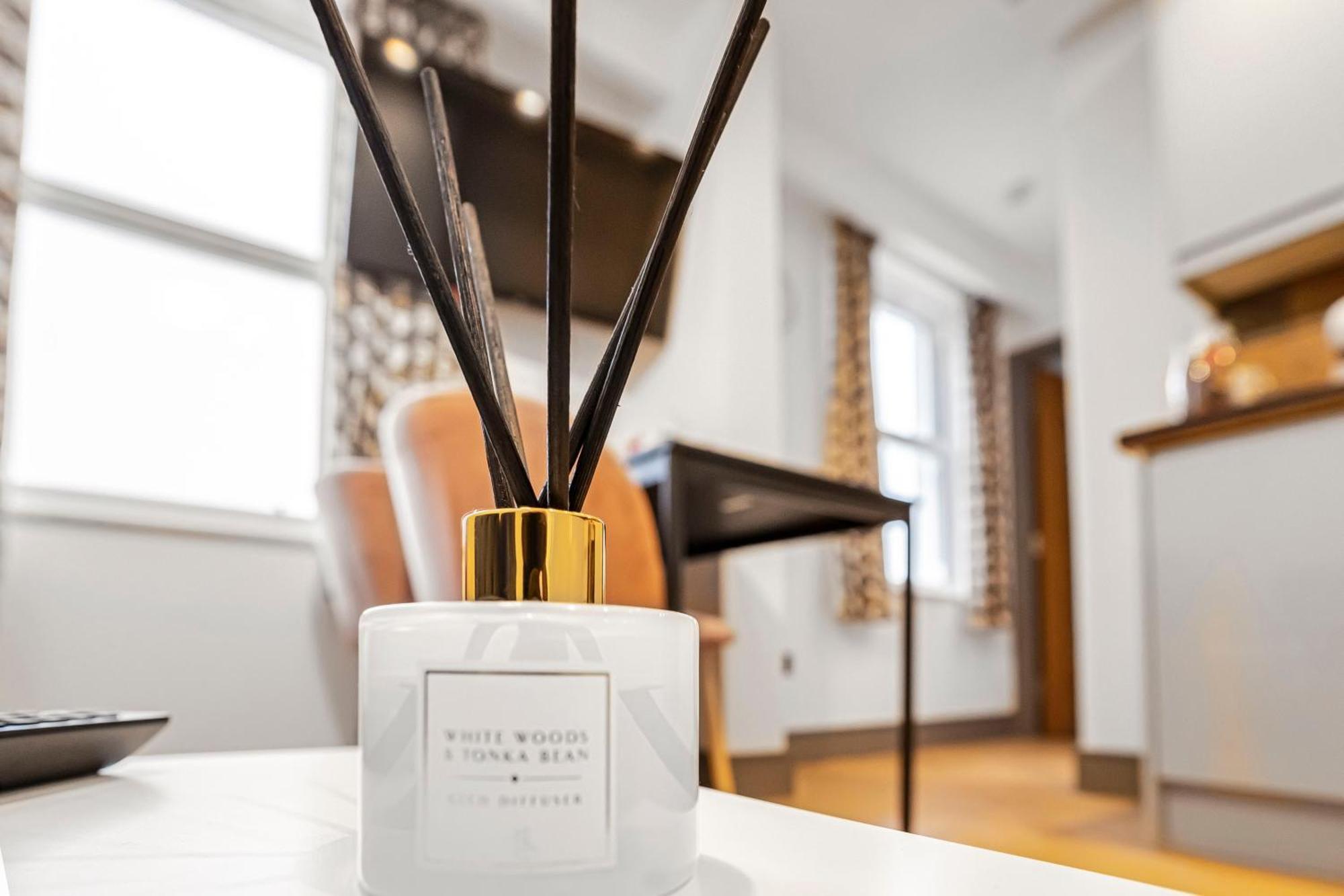 Stylish Modern Apartments By Livestay Short Lets & Serviced Accommodation London Nw6 Екстериор снимка