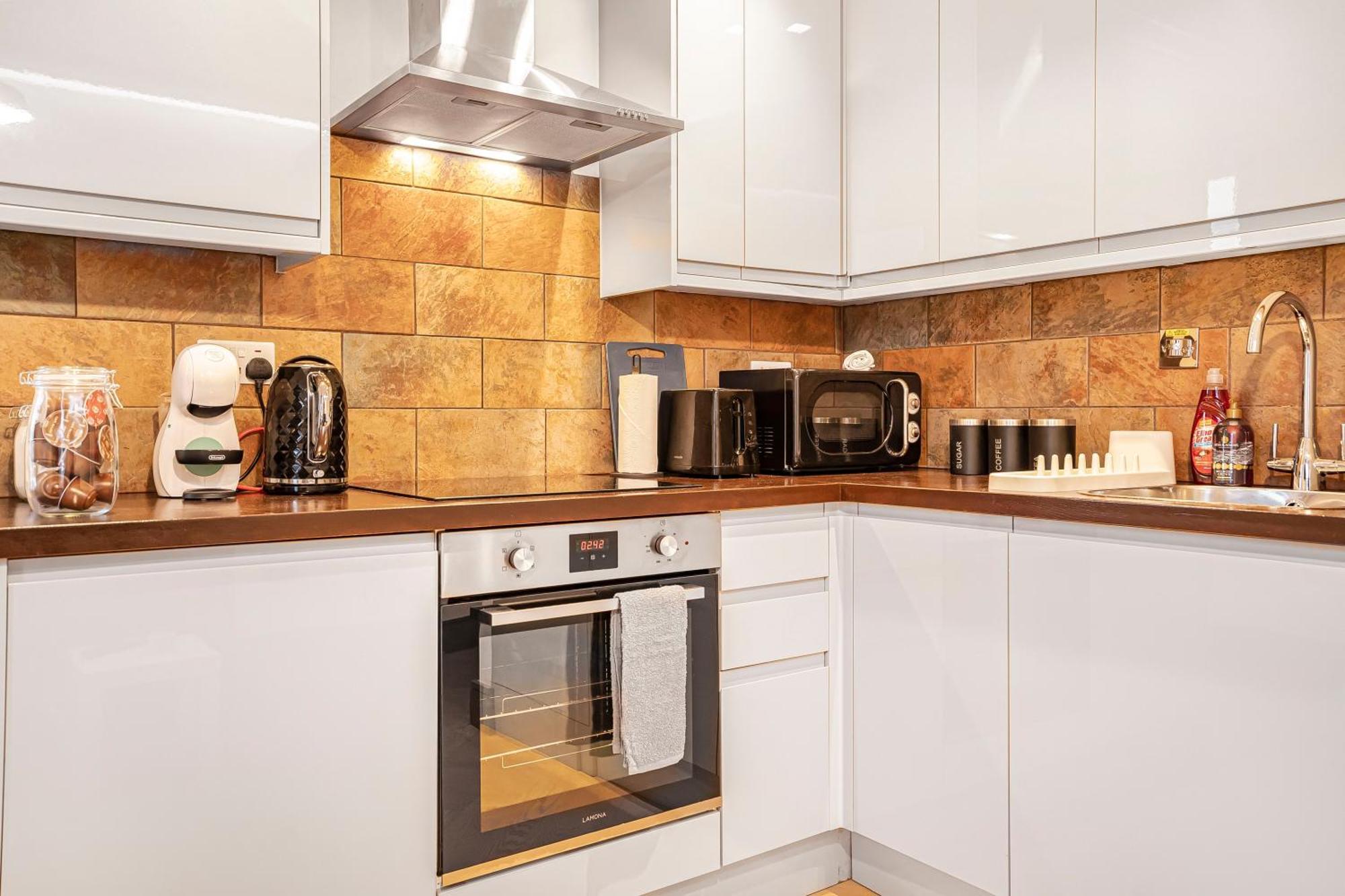 Stylish Modern Apartments By Livestay Short Lets & Serviced Accommodation London Nw6 Екстериор снимка